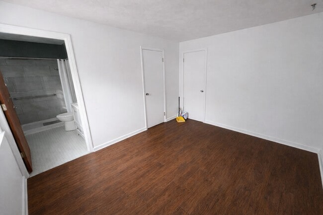 Building Photo - 1604 Calloway St