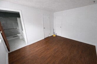 Building Photo - 1604 Calloway St