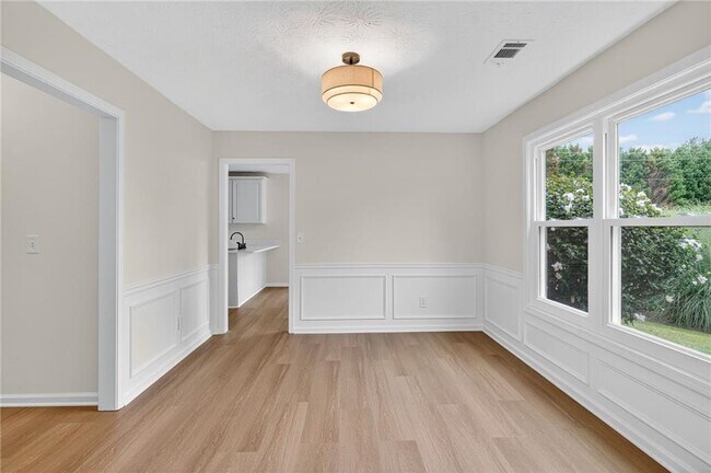 Building Photo - 2845 Factor Walk Blvd