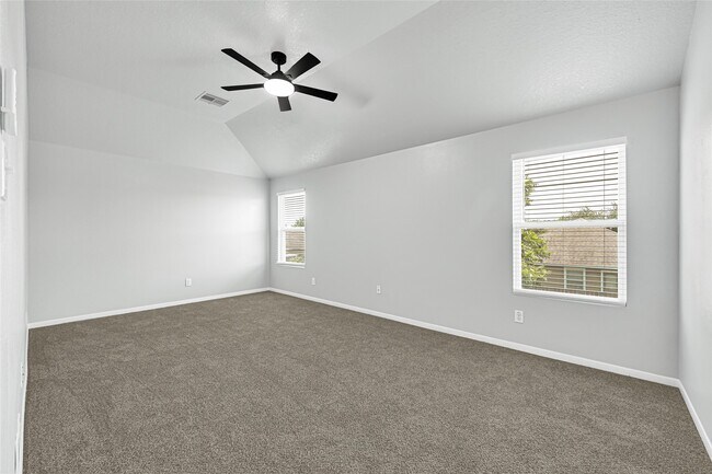 Building Photo - 1827 Macondray Dr