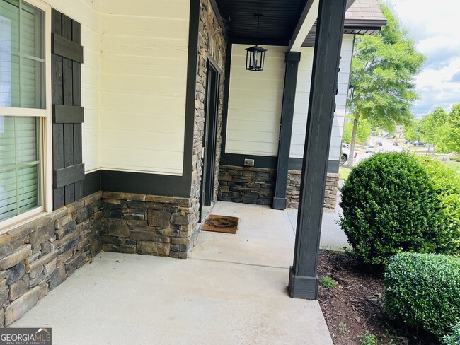 Building Photo - 369 Cliffhaven Cir