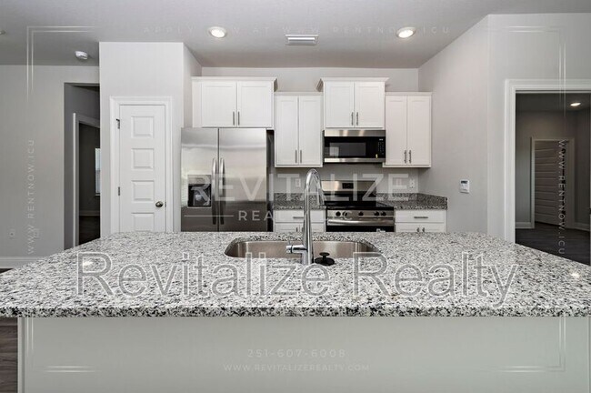 Building Photo - 13658 Addison Pl