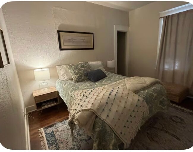 Building Photo - 2037 Stanford Ave