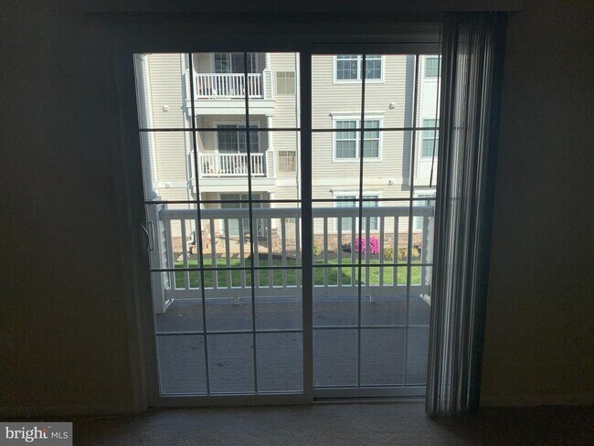 Building Photo - 110 Lionheart Ln