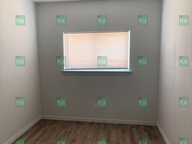 Building Photo - $1599! 3 Bed/2.5 Bath home in Fort Worth! Cheers to 250 years—celebrate with limited-time FREE AP...