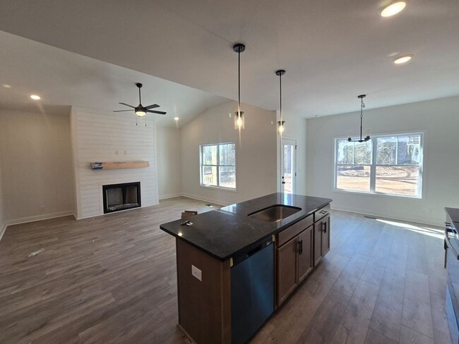 Building Photo - Ruby Floor Plan – 5BR/3BA New Construction...