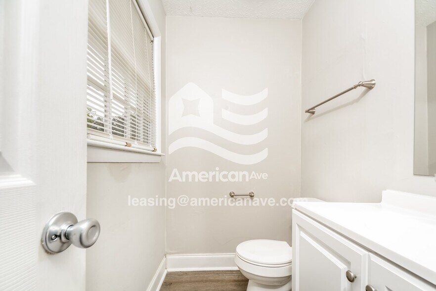 Building Photo - 3415 Calkin St