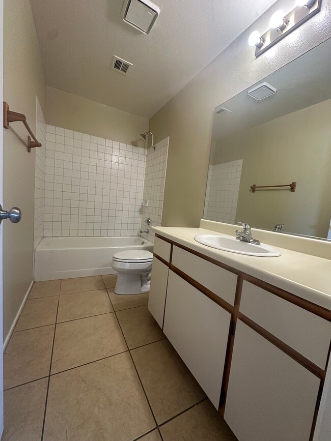 Building Photo - 41423 Adams St