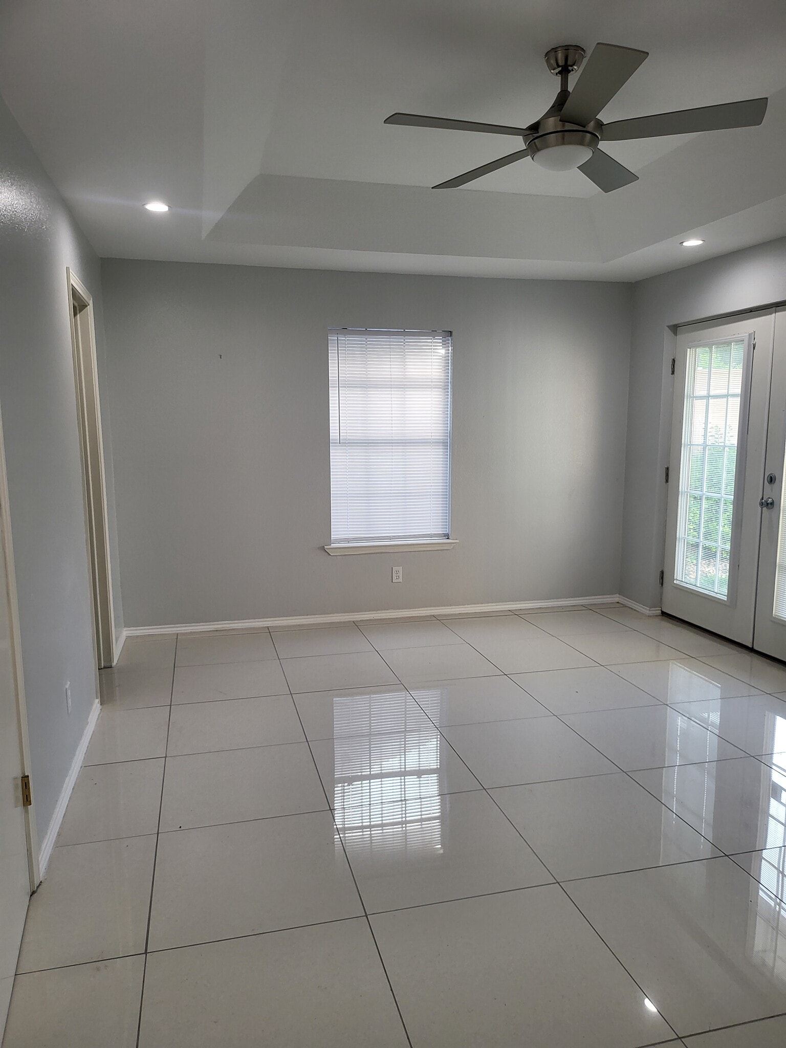 Building Photo - 2401 S Jackson Rd