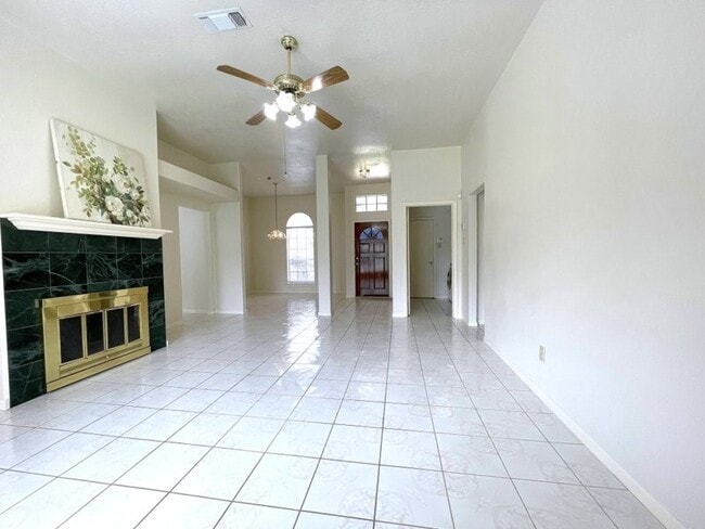 Building Photo - 15514 Heritage Country Ct