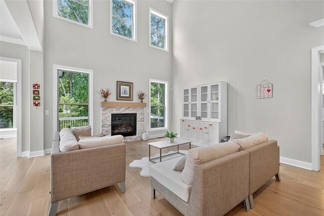 Building Photo - 345 Wiman Park Ln