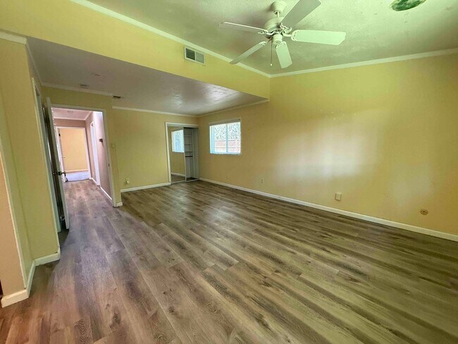 Building Photo - Great 3 Bedroom 2 Bath Home in Rancho Cordova