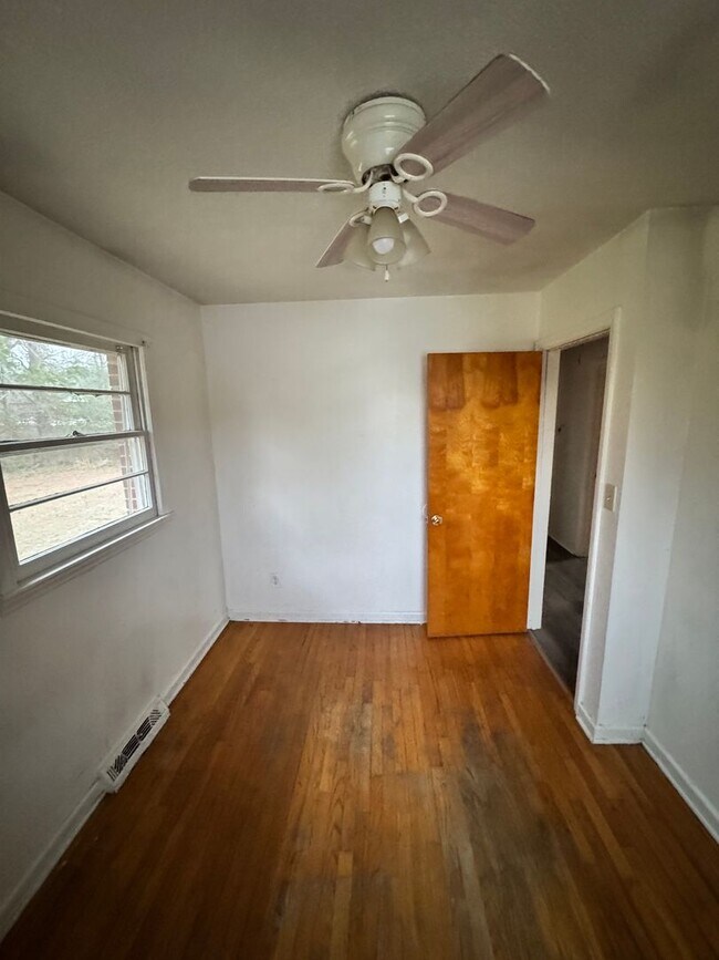 Building Photo - 3/1 House in Shelby, NC - still working on the house