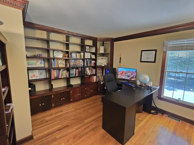 Building Photo - 32 Little Florida Road, Poquoson, VA - Ava...