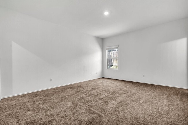 Building Photo - 771 Circle Wy