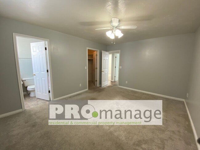 Building Photo - 4149 Birchwood Cir