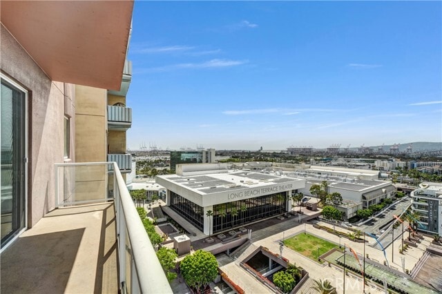 Building Photo - 388 E Ocean Blvd