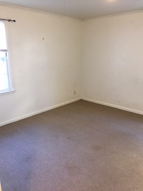 Building Photo - 404.5 S Kimball St