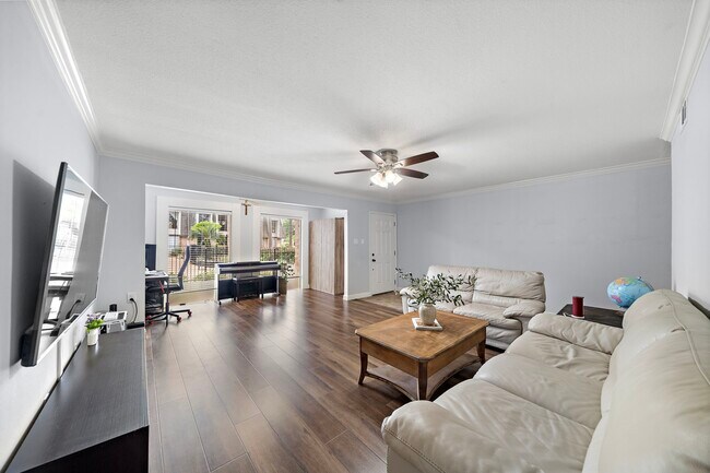 Building Photo - 12633 Memorial Dr