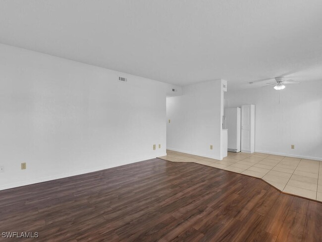Building Photo - 4617 Bayshore Dr