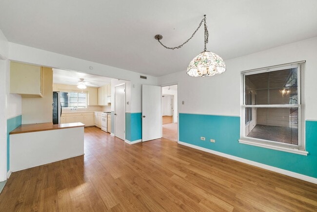 Building Photo - 2BED, 2BATH HOLLYWOOD PARK