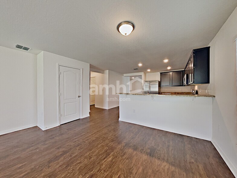 Building Photo - 1108 Brenton Leaf Dr