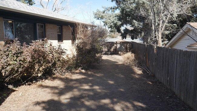 Building Photo - Remodeled 4 Bedroom Ranch on the Westside!