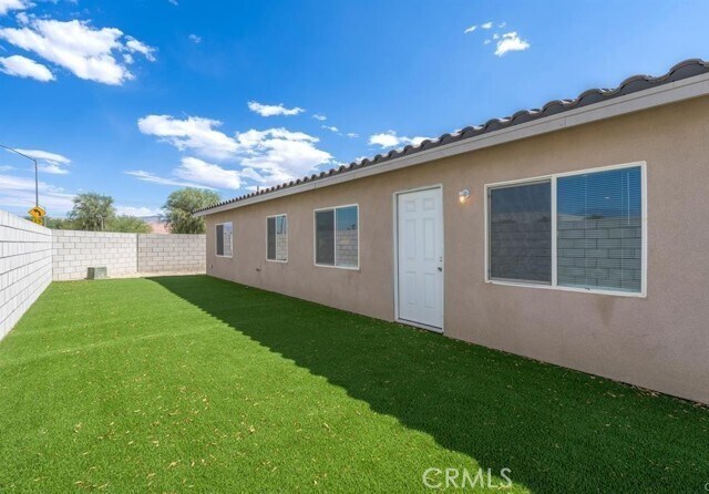 Building Photo - 43645 Saguaro St