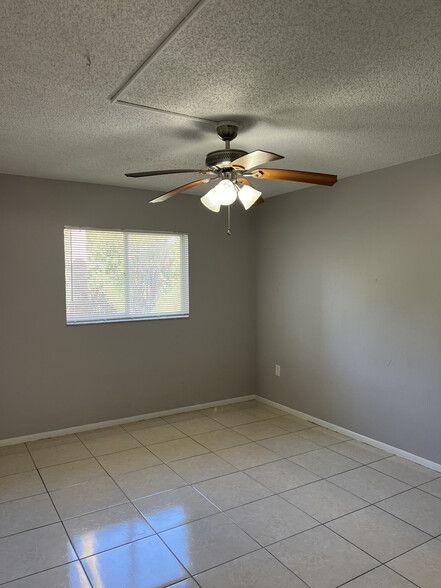 Building Photo - 1135 Southdale Rd