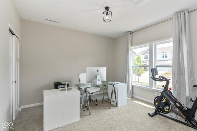 Building Photo - 7228 Lockford Walk N