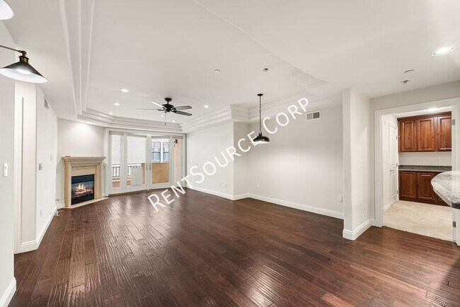 Building Photo - 12044 Hoffman St