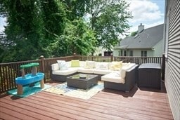 Building Photo - 30 Juniper Wood Dr