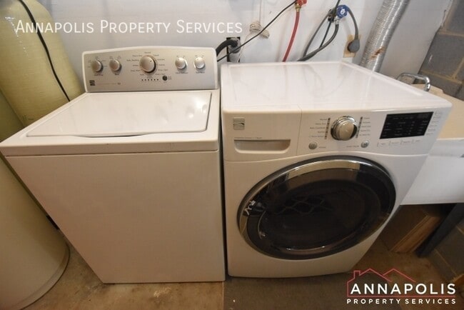 Building Photo - 130 Dennis Rd