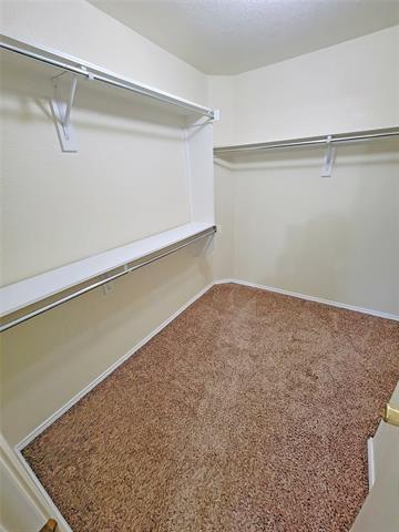 Building Photo - 4208 Vinyard Way