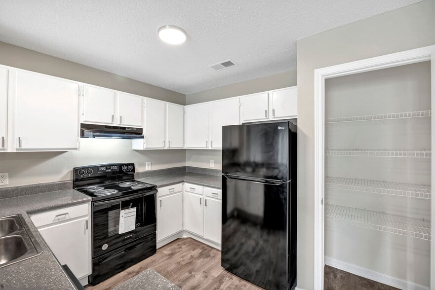 Interior Photo - Elm Creek Apartments