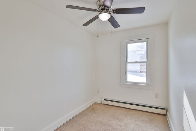 Building Photo - 50 W Catawissa St