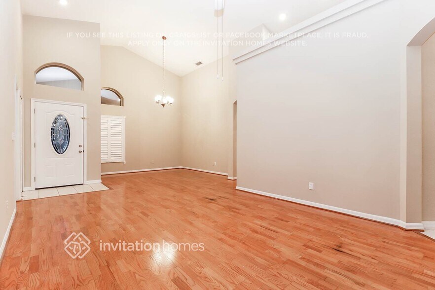 Building Photo - 1962 Wood Brook St