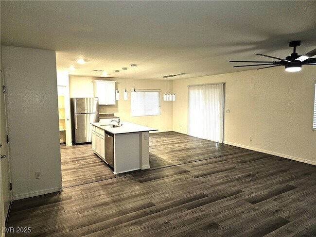 Building Photo - 6730 Warthog Ave