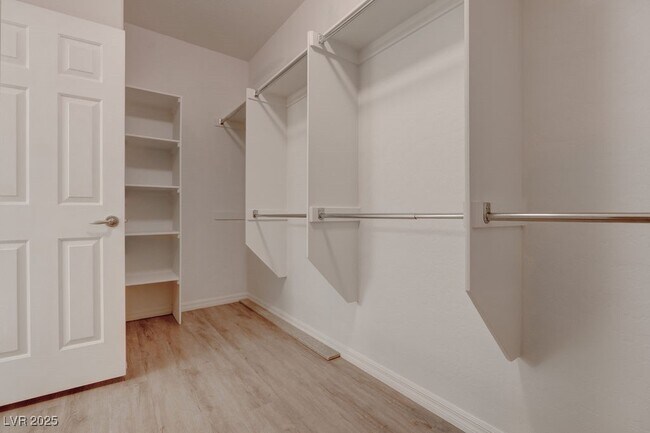 Building Photo - 6021 Orlov Trotter Ave