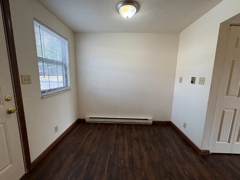 Building Photo - 608 N Highland Ave