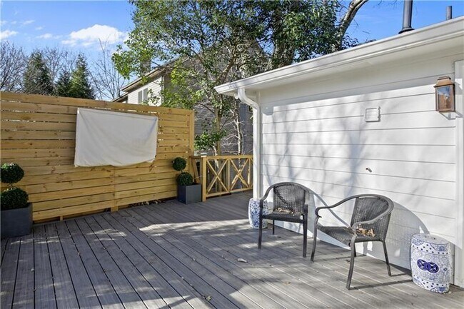 Building Photo - 105 Spruell Springs Rd