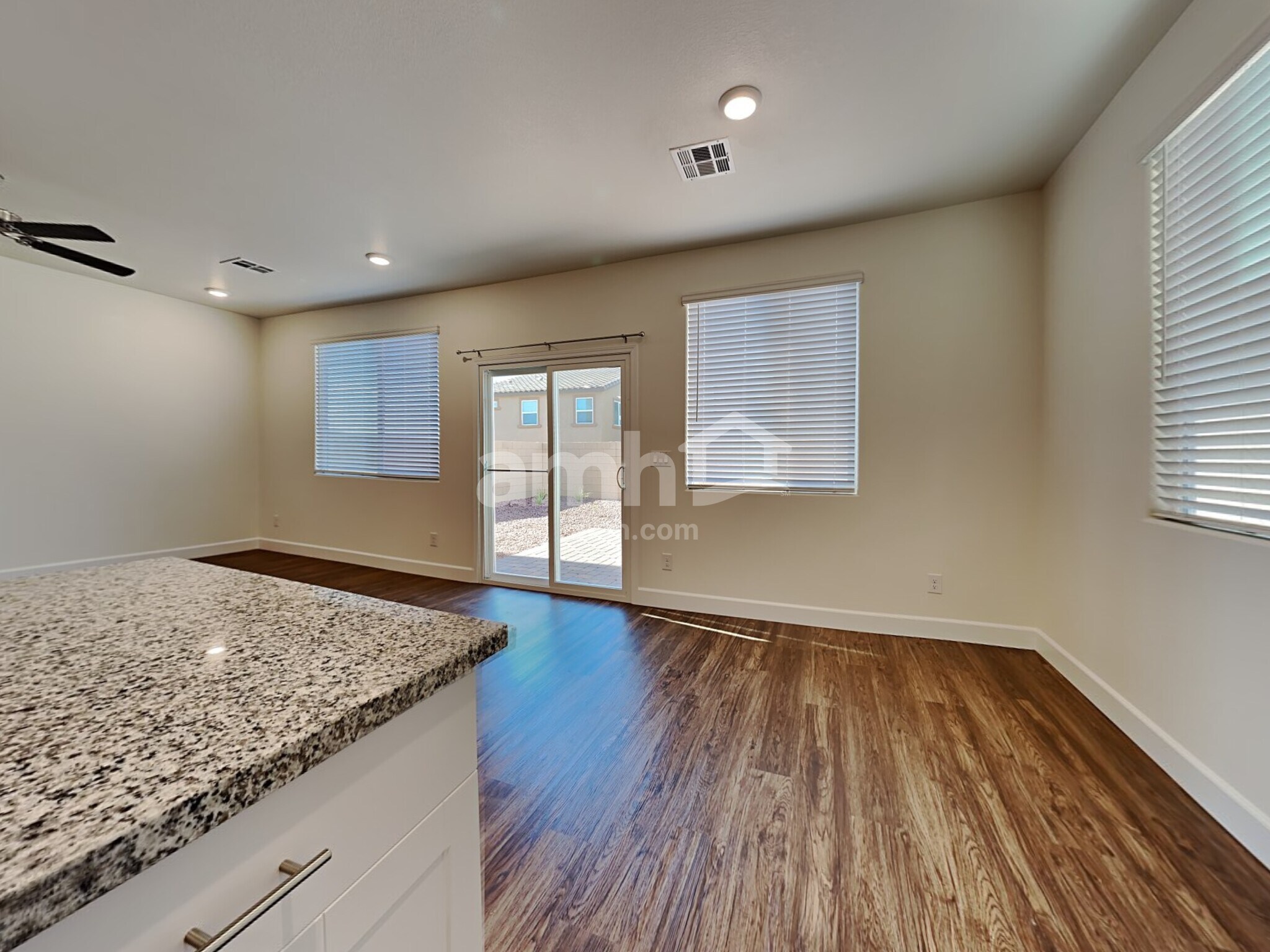 Building Photo - 72 Cabaletta Ln