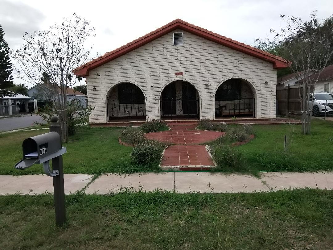 Front side of unit - 601 N 16th St