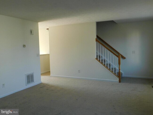Building Photo - 131 Lighthouse Ln