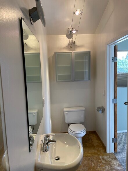 2nd bathroom - 2289 190th St