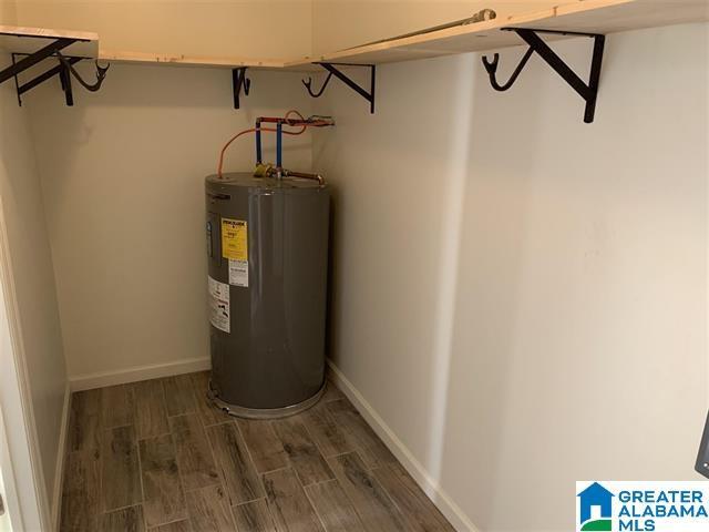 Building Photo - 1932 Post Oak Rd