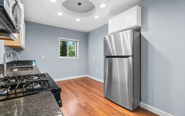 Building Photo - 260X Garrett Ave