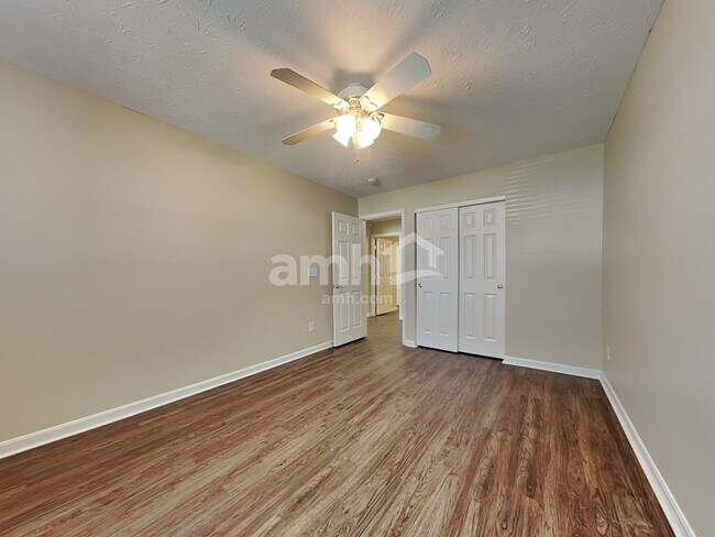 Building Photo - 2051 River Birch Dr