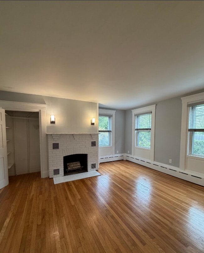 Building Photo - 148 Russells Mills Rd