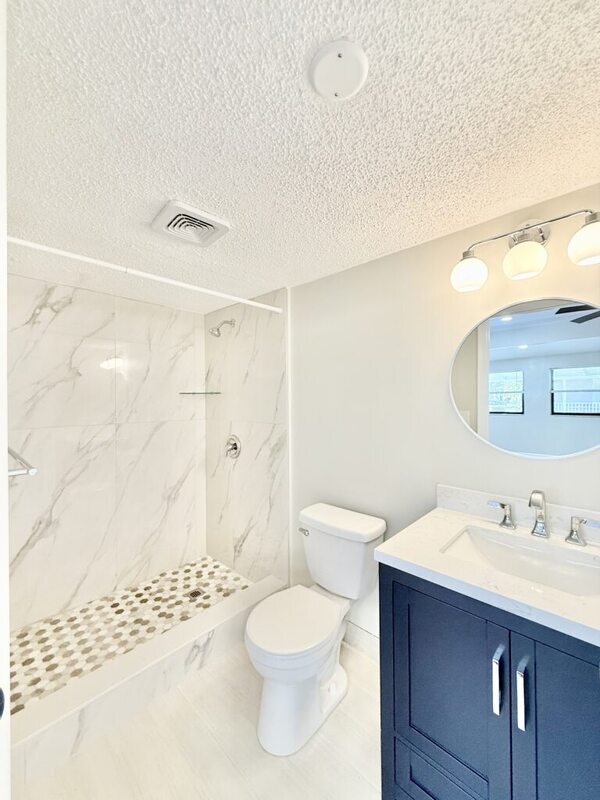 Building Photo - 1221 Jewel Ave